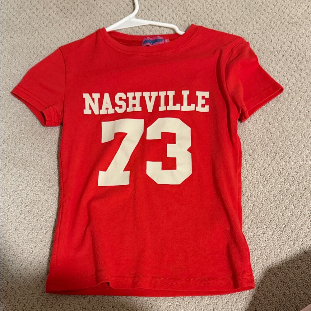 Edikted Red Nashville 73 Women's Tee